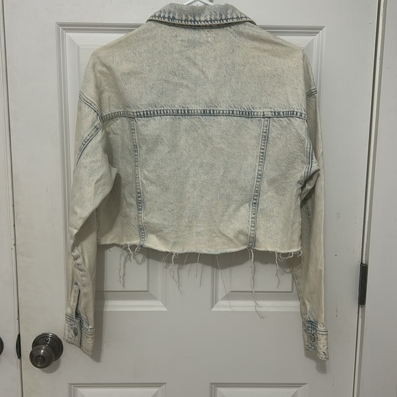 Pacsun distressed cropped frayed denim jacket size XS/small - Picture 3 of 5